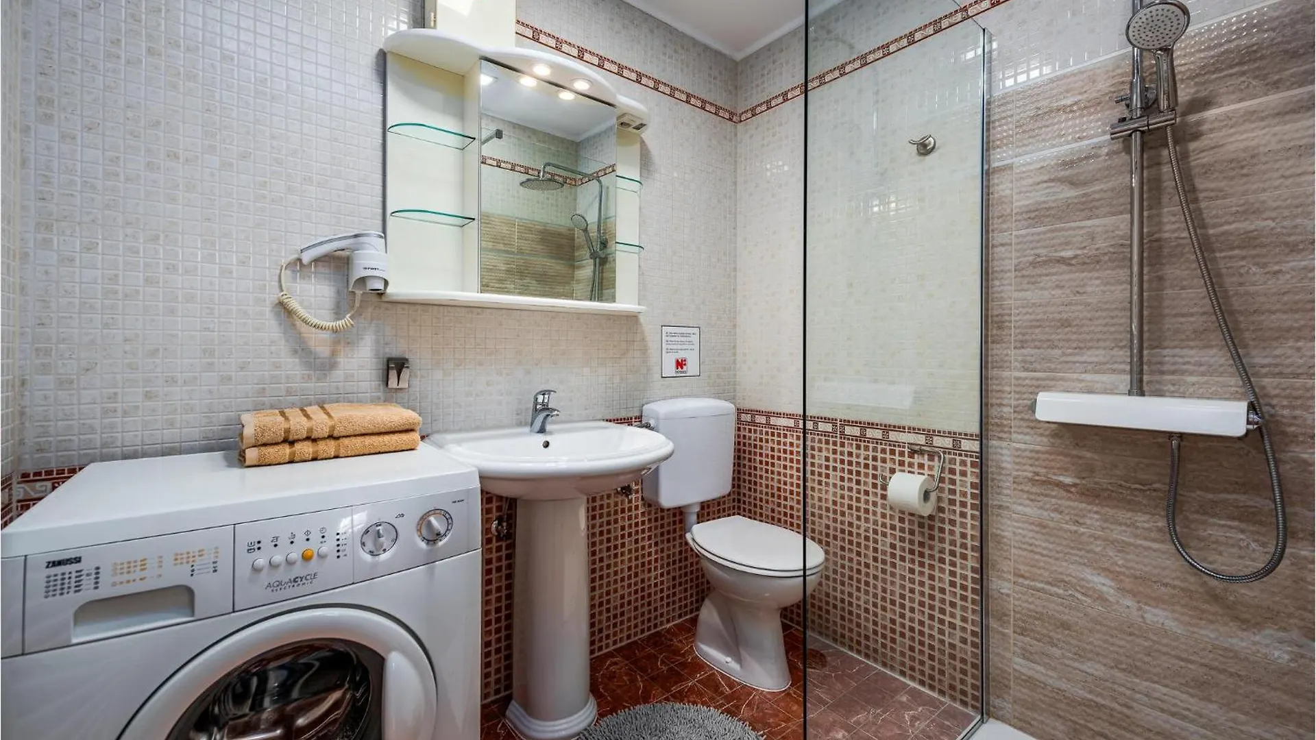 Gorgeous Apartment In Baderna With Jacuzzi